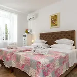 For All Seasons 4* Σπλιτ