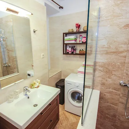 For All Seasons Πανσιόν 4*